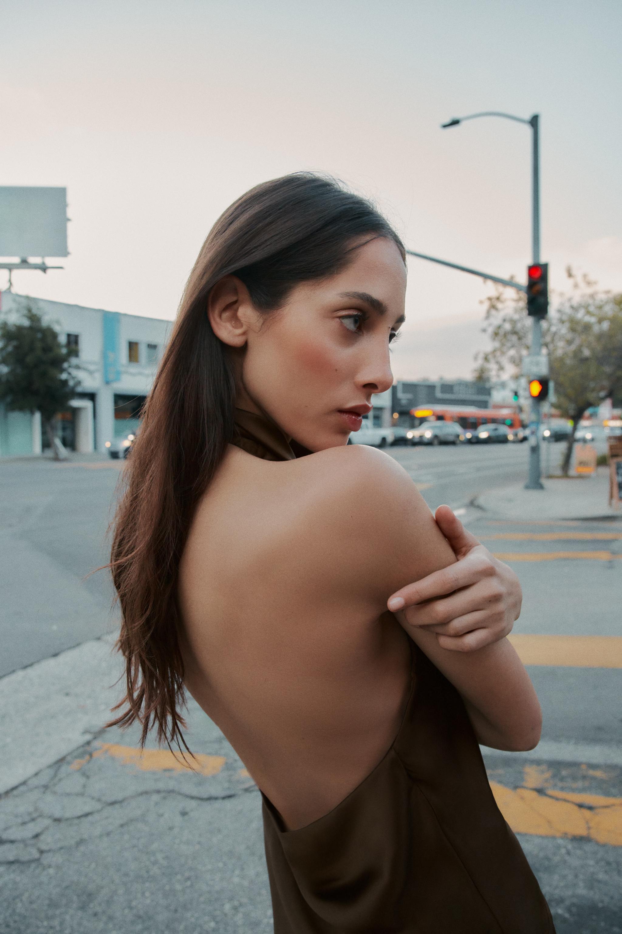 SATIN EFFECT HALTER TOP